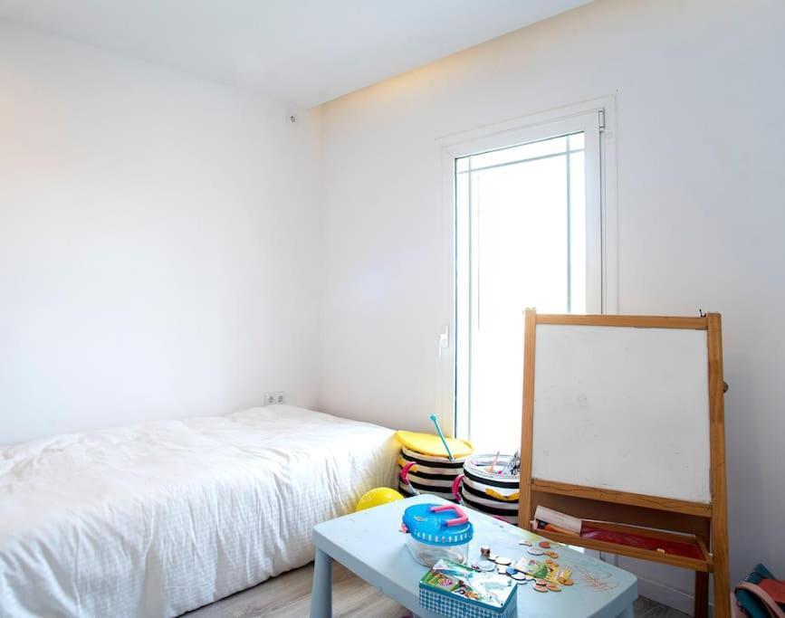 Villa 20 Min From Bcn- Charming House W/ Pool & Bbq Area Cervelló Esterno foto