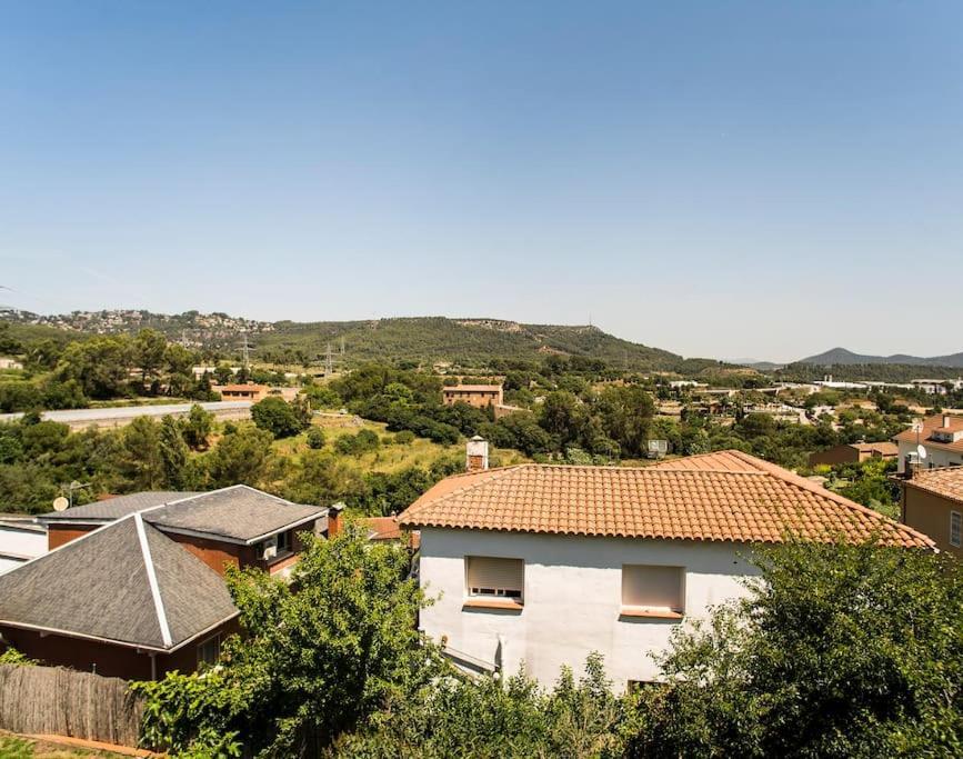 Villa 20 Min From Bcn- Charming House W/ Pool & Bbq Area Cervelló Esterno foto