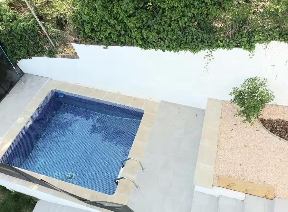 Villa 20 Min From Bcn- Charming House W/ Pool & Bbq Area Cervelló Esterno foto