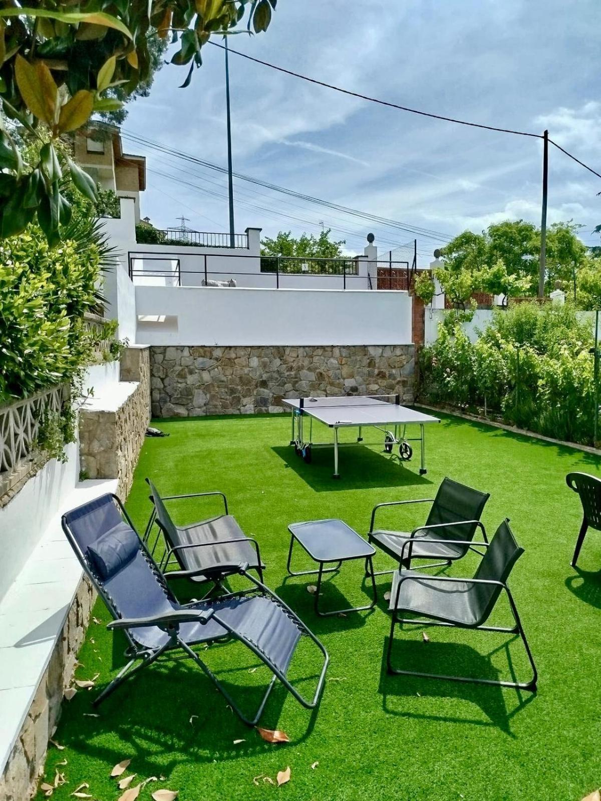 Villa 20 Min From Bcn- Charming House W/ Pool & Bbq Area Cervelló Esterno foto